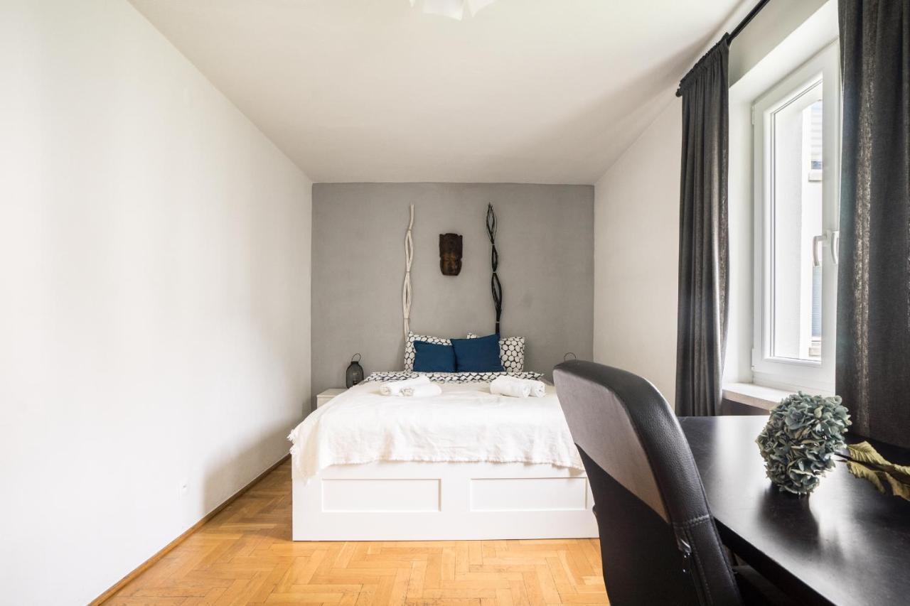 Oomph Warsaw Central 3-Bedroom Flat 外观 照片